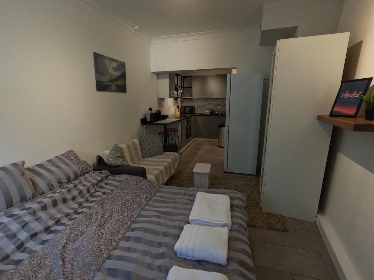 Studio Apartment In Saint Kew Εξωτερικό φωτογραφία