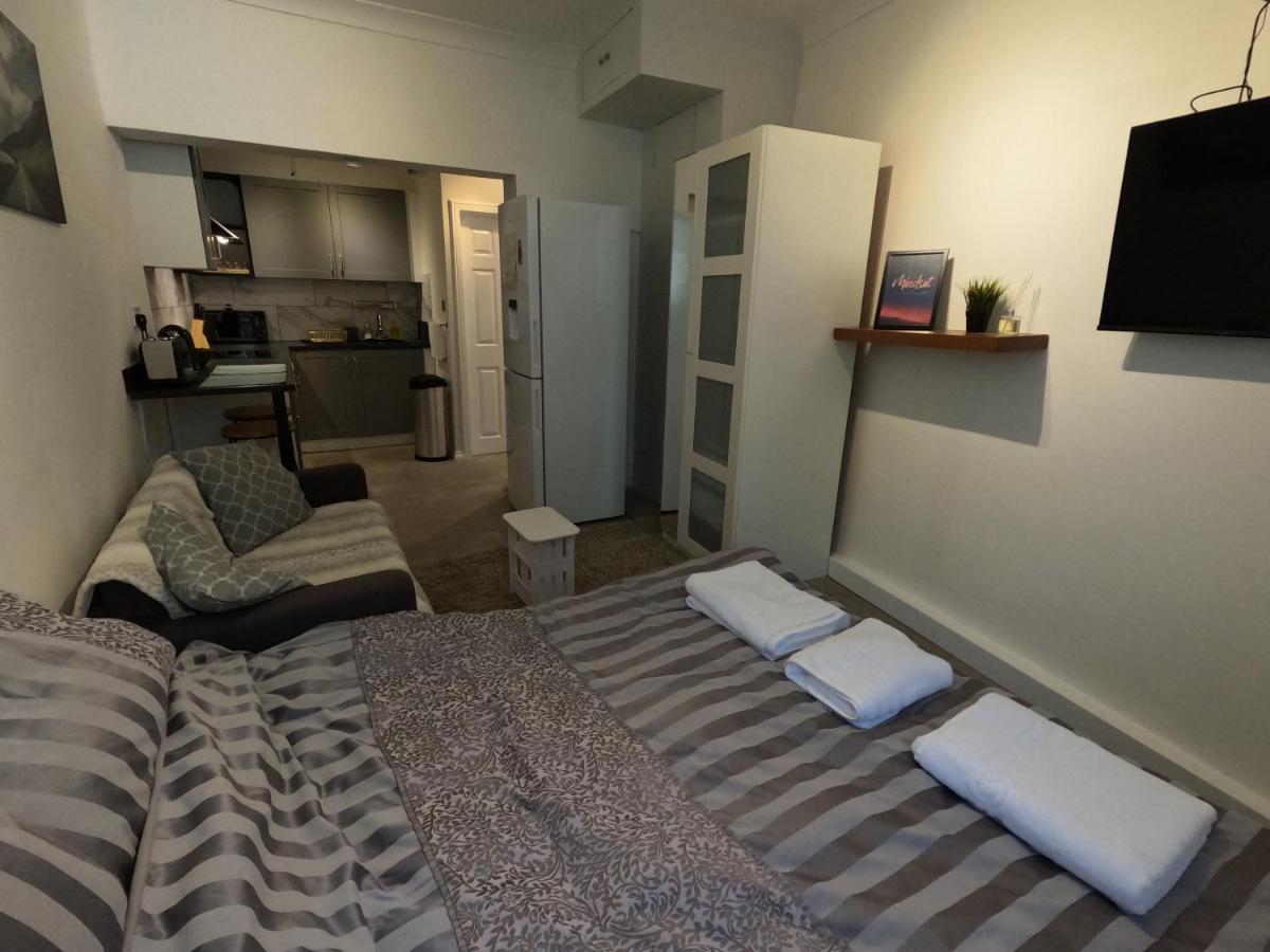Studio Apartment In Saint Kew Εξωτερικό φωτογραφία